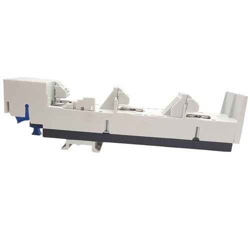 Sistema de gabinete Rittal SV9340.530, 208 mm x 45 mm, 32 A máx., 690 VCA, 3 polos - Imagen 3 de 6