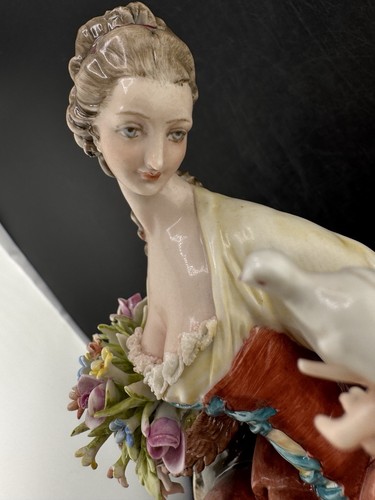 Feines Capodimonte Kunstwerk Dresdner Spitzenfrau mit Blumen & Vögeln lesen*** - Bild 6 von 24