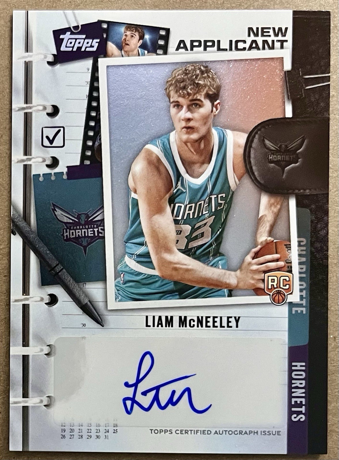 2025-26 Topps Basketball Liam McNeeley New Applicant Auto RC