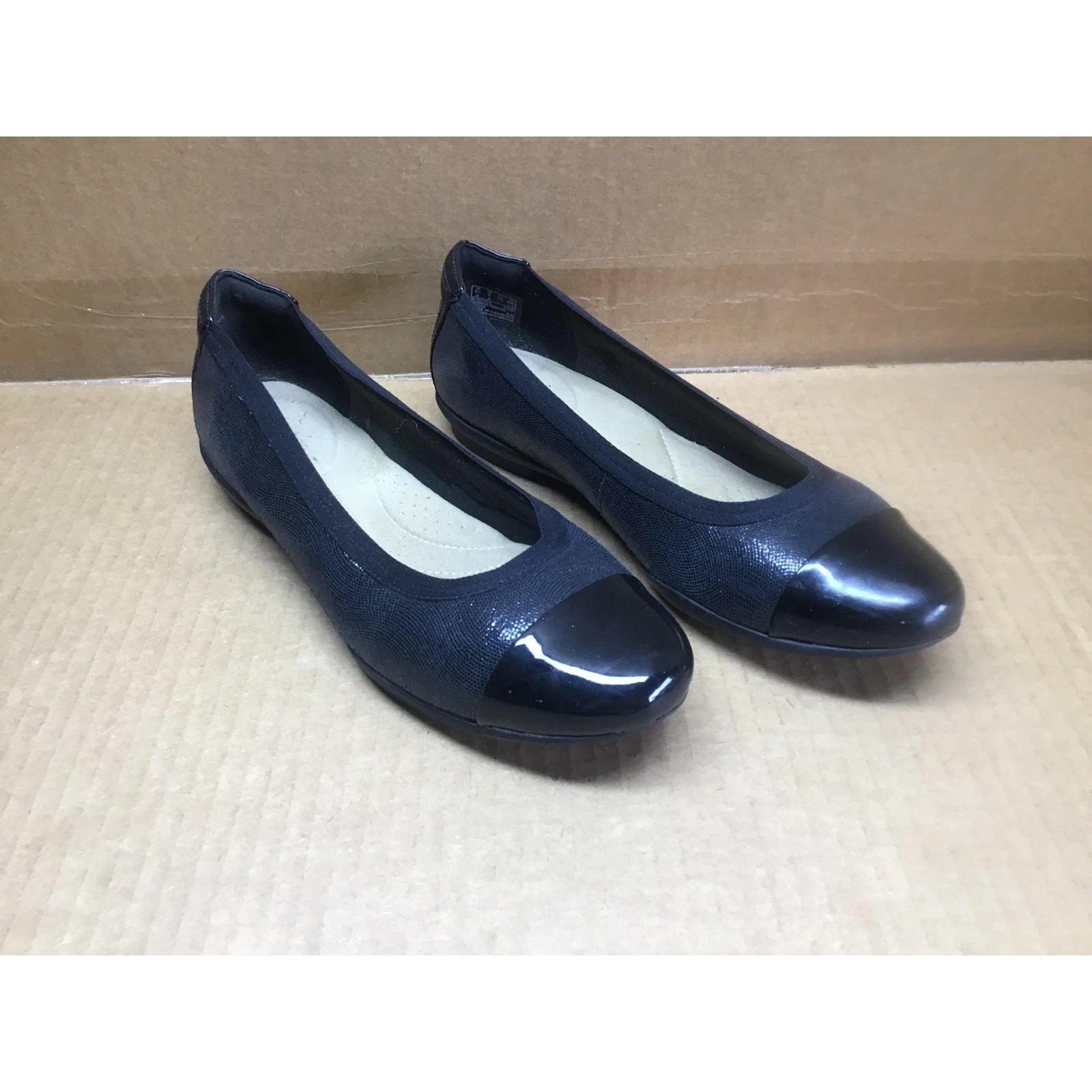 Ballerine Clarks Darcey donna 8 vernice punta cappuccio finitura ciottoli scarpe comode