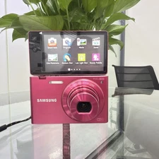 Samsung MV900f WiFi 16.1MP 5x Optical Zoom Flip-out Touch Screen Camera 96%New