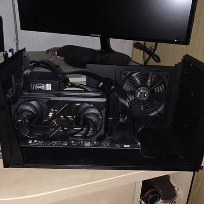 Razer core x v2 eGPU mit RTX 5060Ti 16GB/Cooler Master Netzteil