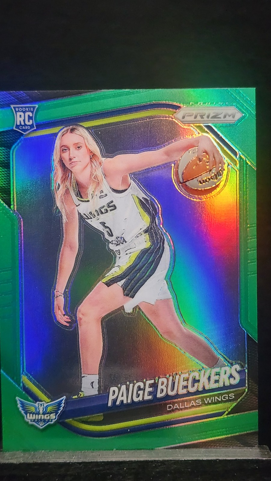Paige Bueckers [Green] #147 | Basketball Cards 2025 Panini Prizm WNBA