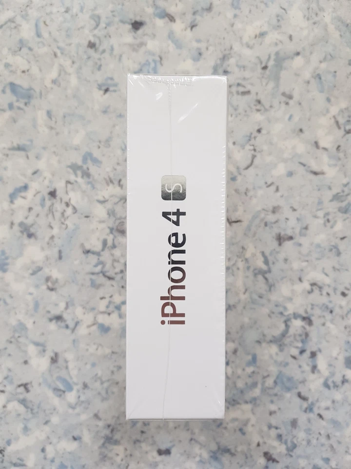 Apple iPhone 4S 64GB Schwarz Sammlerstück IP002 - Bild 2 von 4