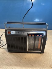 Vintage GE GENERAL ELECTRIC Sound TV AM/FM Radio Model P-4930A