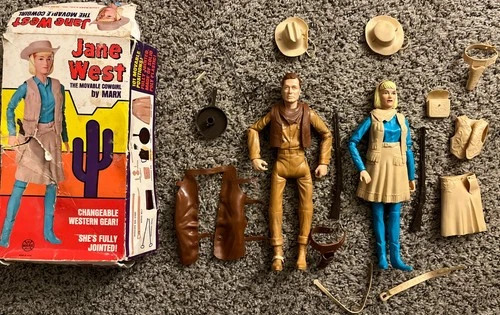 Vintage Marx Johnny / Jane West Figures & Accessories Lot Gun Rifles Hats Spurs