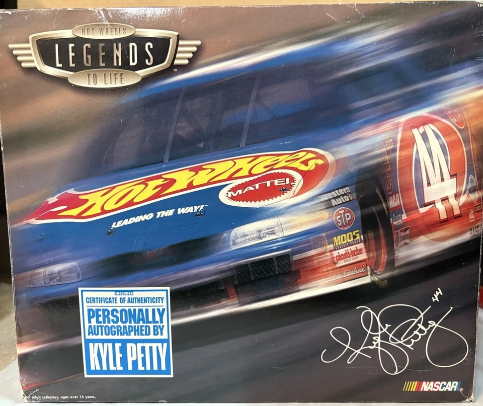 Hot Wheels Legends to Life NASCAR #44 1/24 Scale Model LE No. A2883 + COA & Box - Image 3 of 4