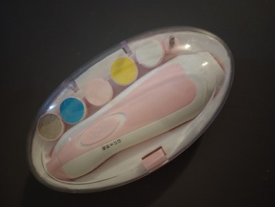  Battery Powered Electronic Manicure & Pedicure Set w/ Case. Babies& Adults