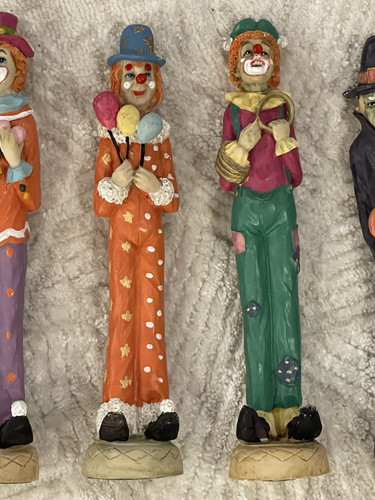 Set of 5 Tall Skinny Thin Vintage Resin Clown Figurines Painted Face 7.5" VG - Picture 3 of 12