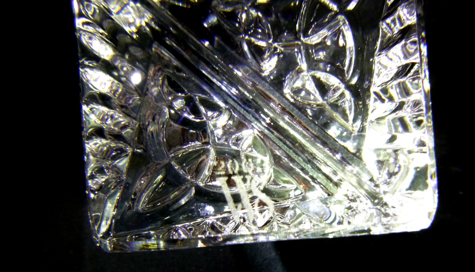 *EXCELLENT* Waterford Society Crystal FIONN'S KNOT (2003) 2 Place Card