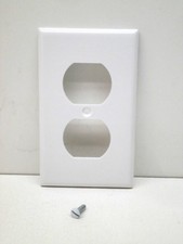 Lot of 25 Leviton 88003 1-Gang Duplex Receptacle Outlet Cover Wall Plate WHITE