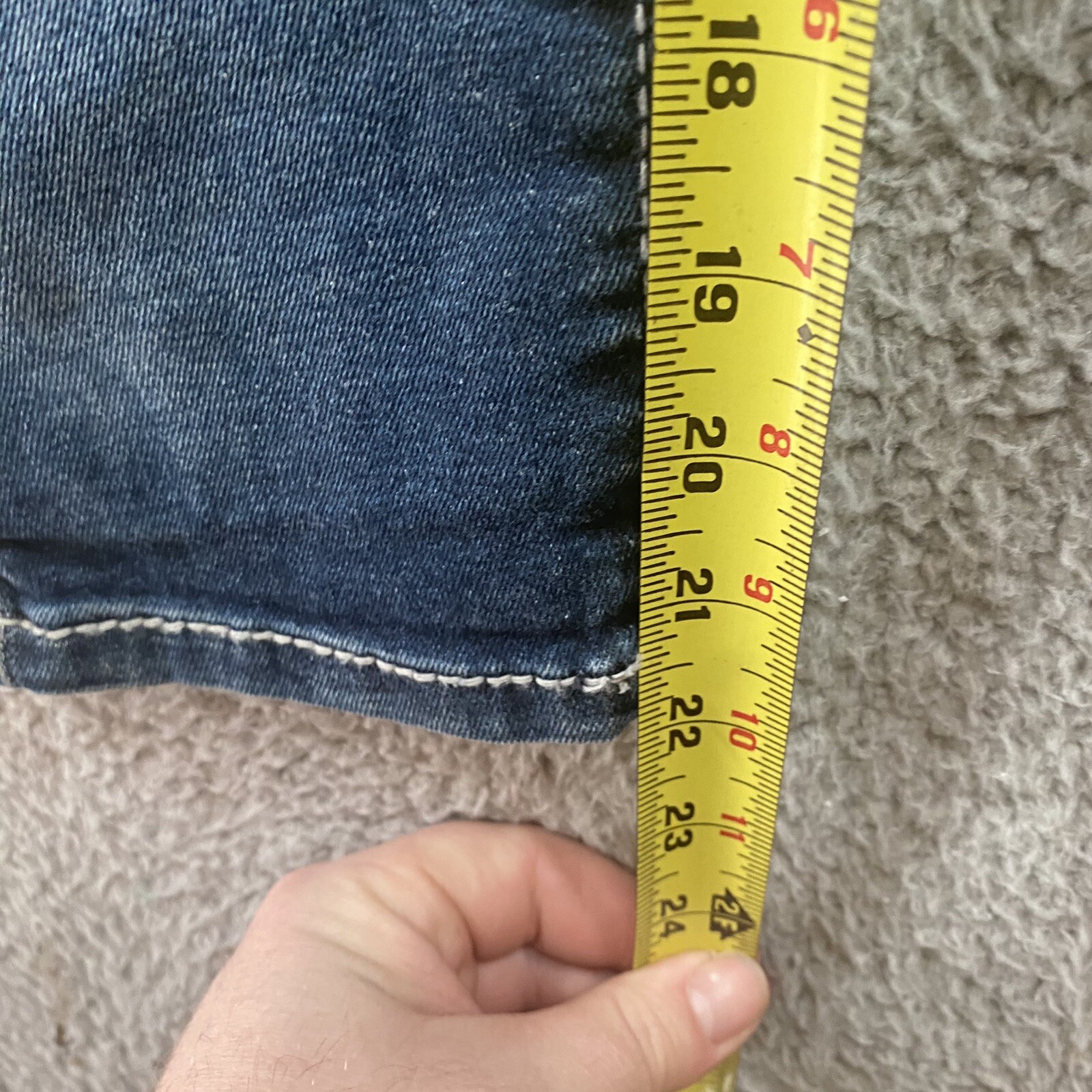 Picture 4 of 7