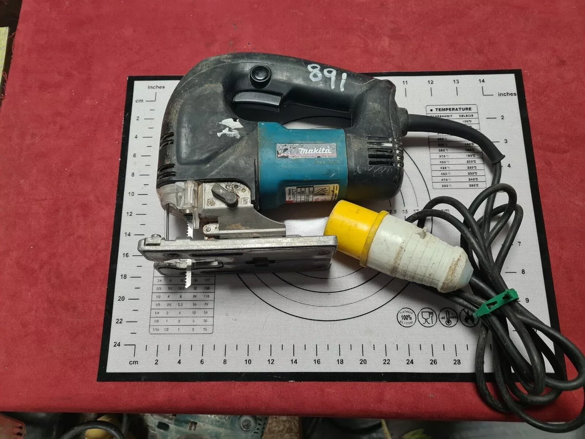 Best jigsaw outlet under 100