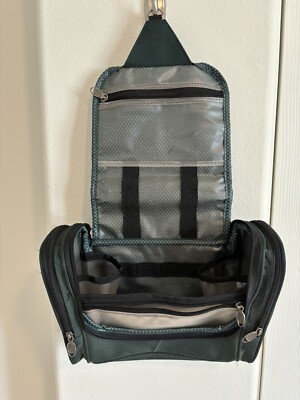 RICARDO BEVERLY HILLS HANGING TOILETRY TRAVEL ORGANIZER ESSENTIAL