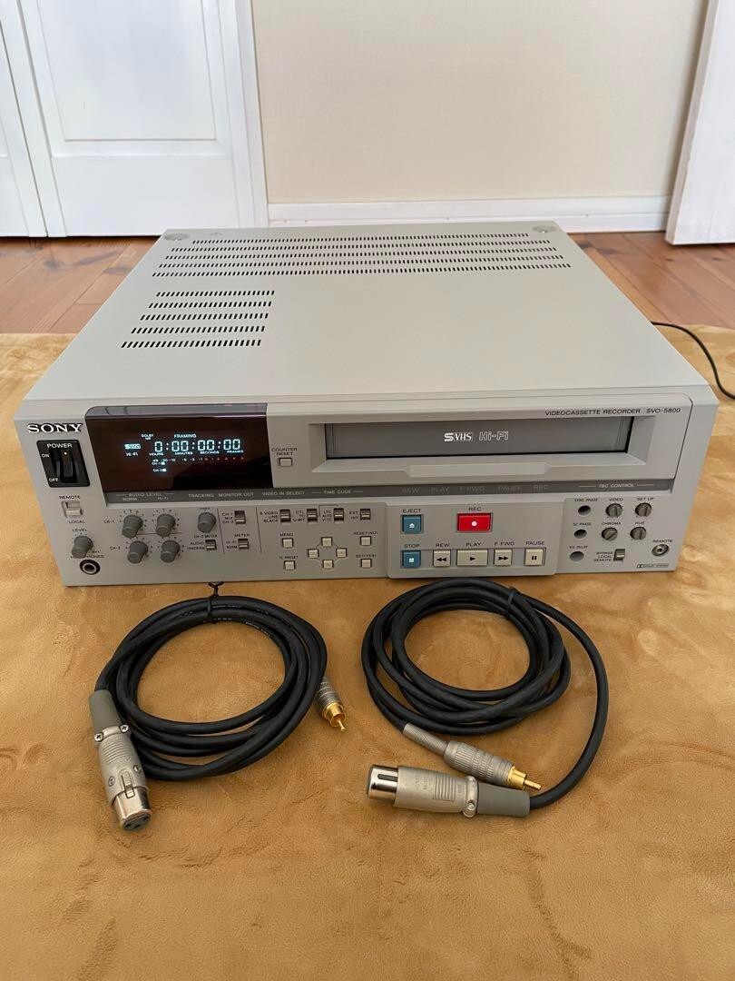 Sony SVO-5800 S-VHS Video Editing Deck Videocassette Sony SVO-5800 S-VHS Video Editing Deck Videocassette