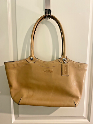 バッグ COACH Bleeker Legacy Signature Handbag COACH Bleeker Legacy Signature Handbag