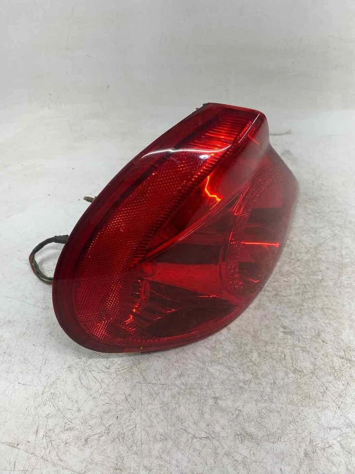 Tail Light Assembly KIA SPECTRA Driver Side 00 01 - Image 2 of 4