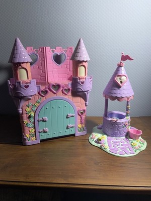 Magic Kissing Dragon Dream Castle + Wishing Well Burg Brunnen Lewis Galoob Toys 