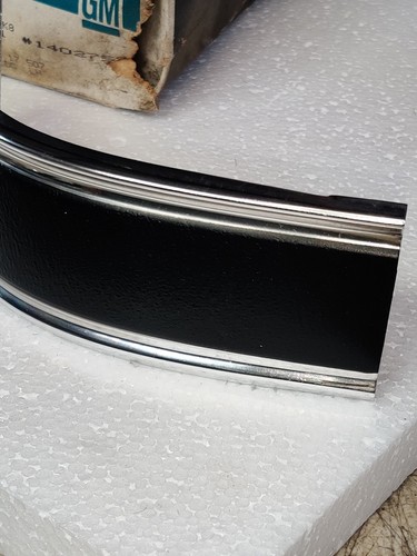 1981 1982 1983 1984 Chevy Pickup CK LH Body Side Rear Corner Molding Black NOS - Picture 4 of 12