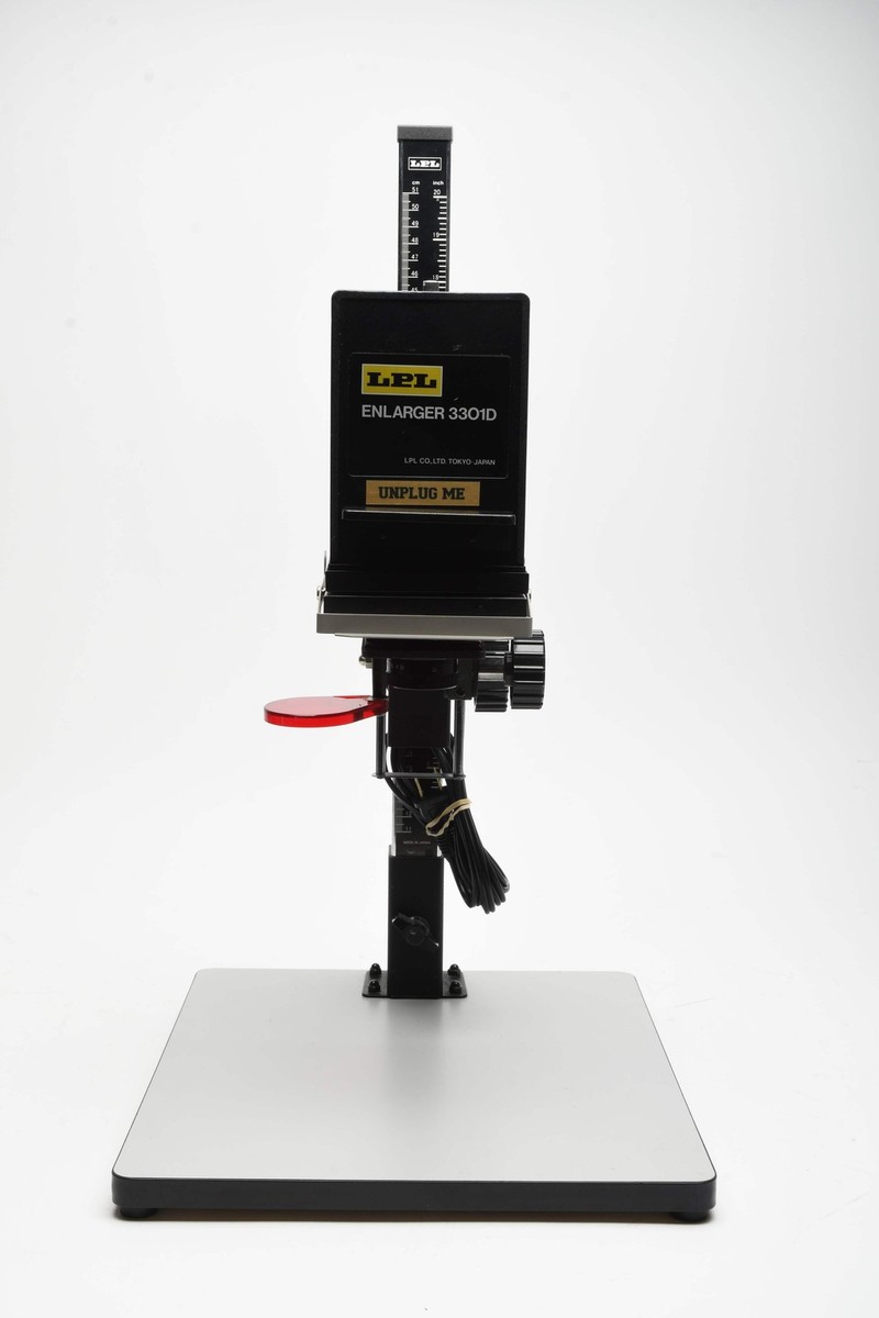 LPL 3301D B&W Condenser enlarger w/35mm carrier + 50mm Lens, Great