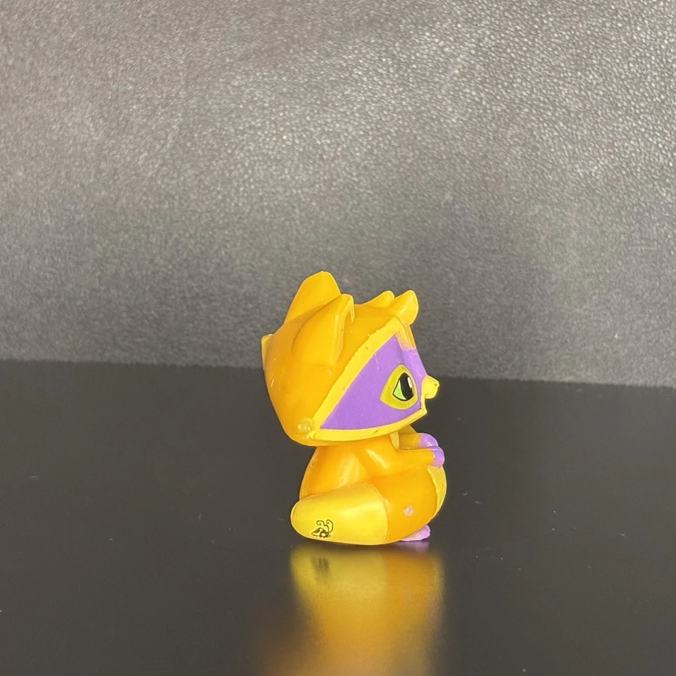 Animal Jam 橙色和紫色浣熊公仔玩具 — 第 2/4 张图片