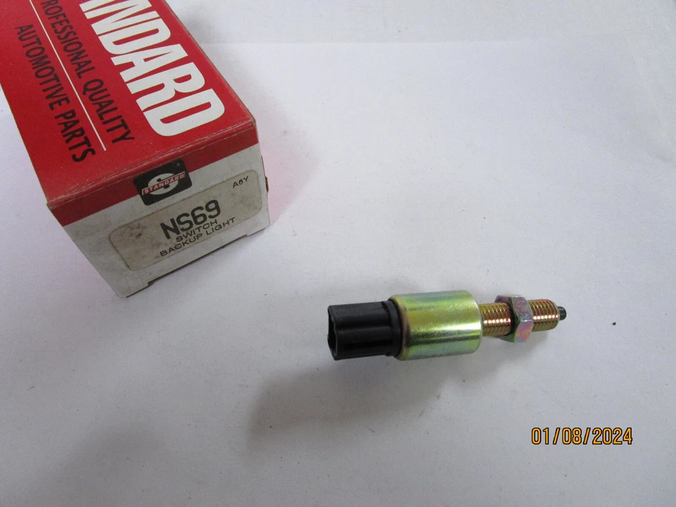 Clutch Starter Safety Switch Standard NS-69 fits 91-95 Acura Legend Foto 3 de 4