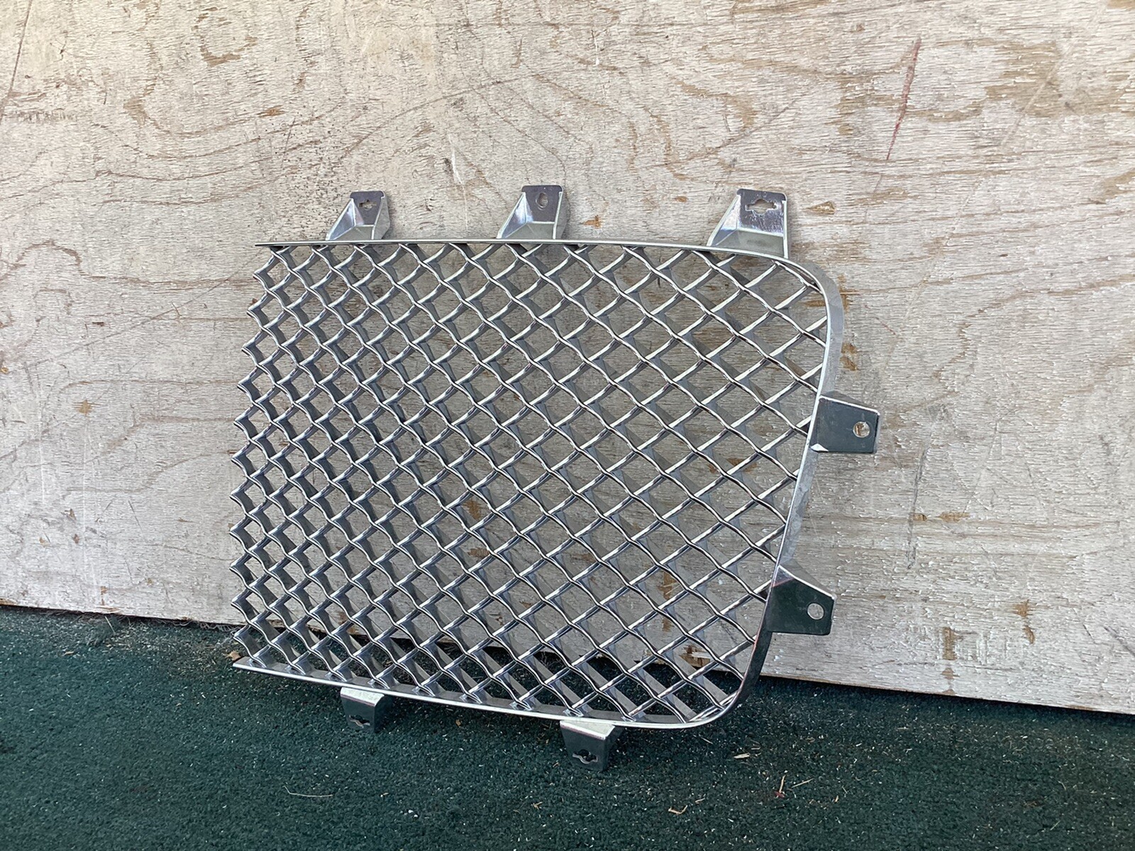 2012-2018 BENTLEY CONTINENTAL GT GTC LEFT SIDE CHROME MESH GRILLE OEM USED