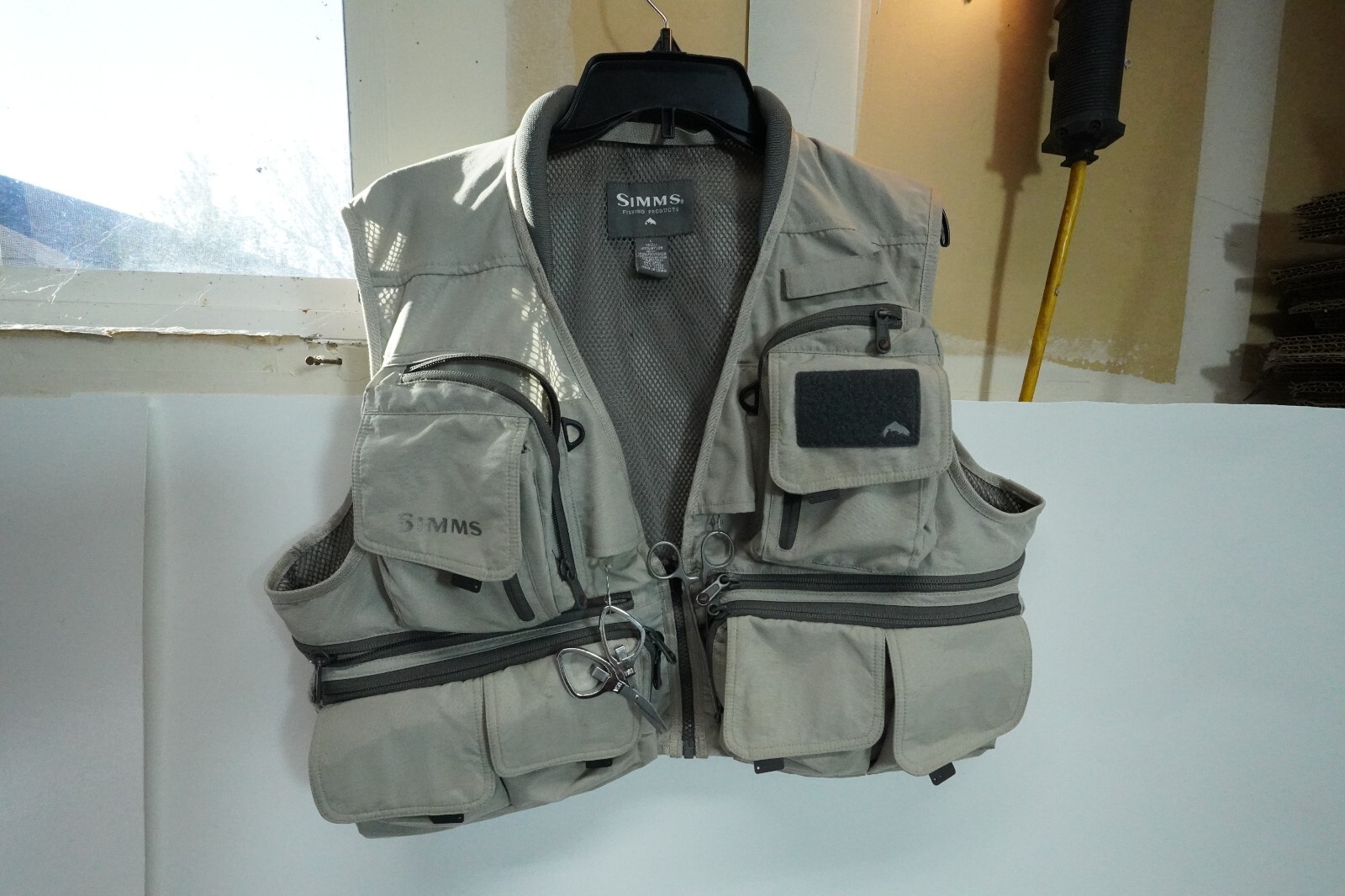 Simms Guide Fly Fishing Vest (L) Slate Gray/Sage Green eBay