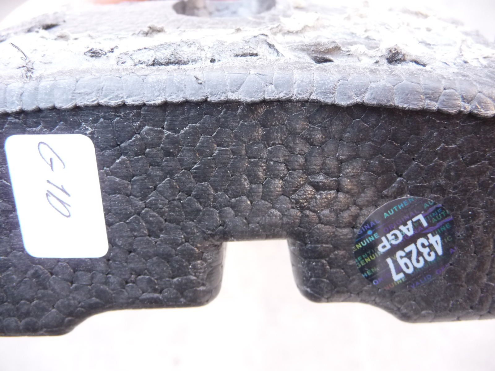 2005-2008 Maserati Quattroporte M139 Front Bumper Foam Absorber 80370400 OEM