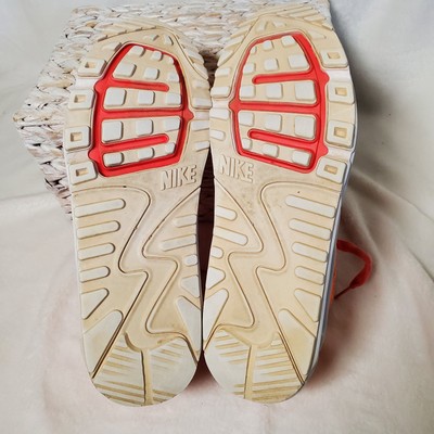 Nike Flyknit Lunarlon Chukka Orange Activewear Lightweight  display picture 3