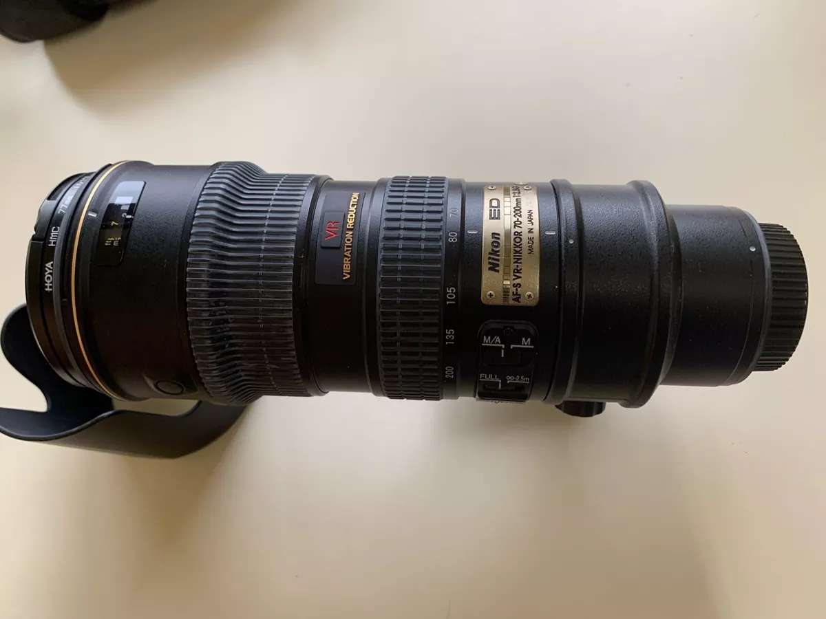 Nikon 70-200mm f/2.8G ED-IF AF-S VR Zoom Nikkor Lens W/ Case