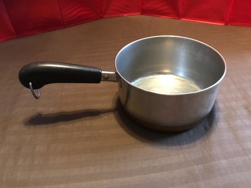 Revere Ware 1.5 QT kettle/pan with Copper Bottom (70) - Picture 2 of 4