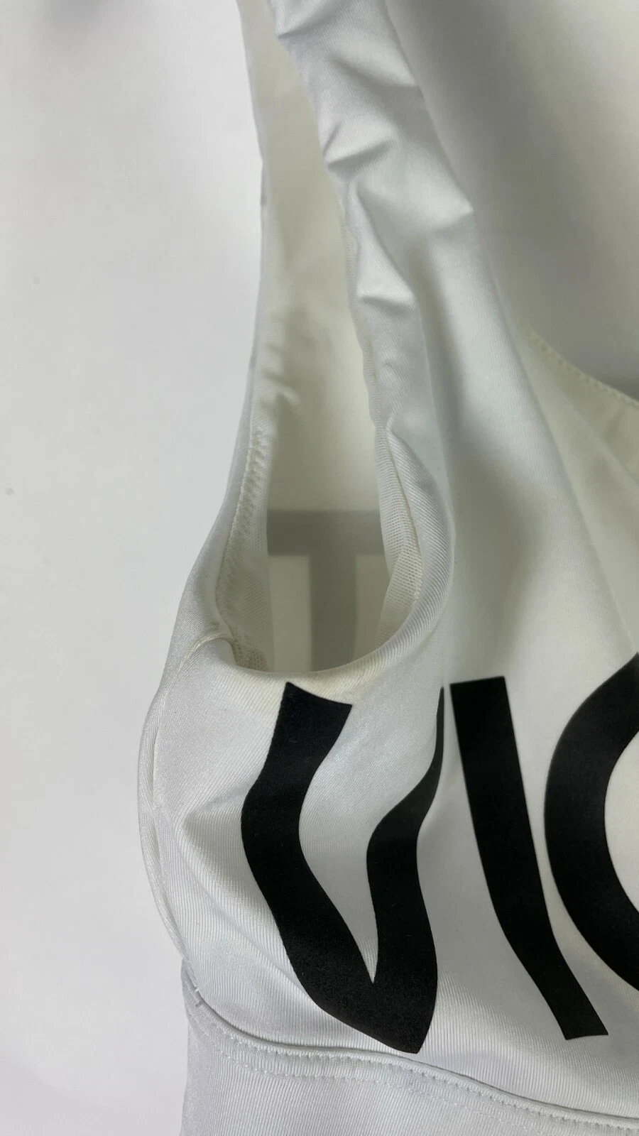 victoria-secret-vs 90’s y2k large logo sports tank-bra