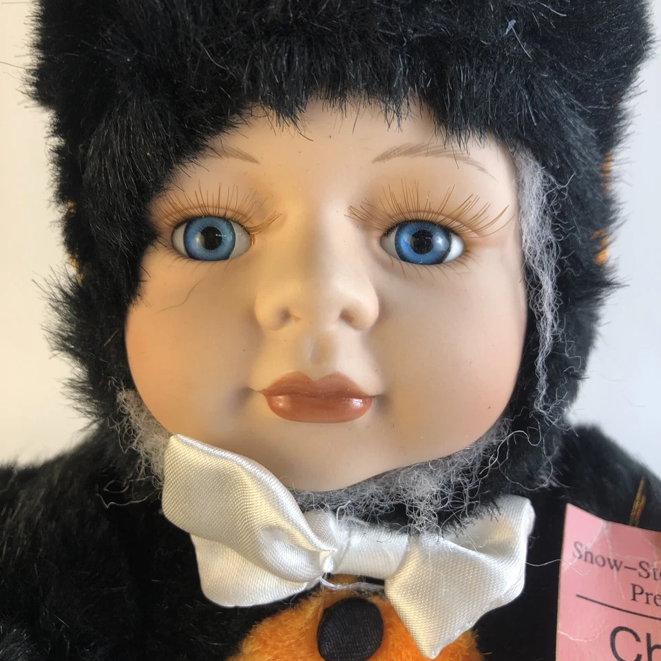 Chilly Penguin Baby Porcelain Doll Babes In The Wild Series -Vintage Foto 2 de 4