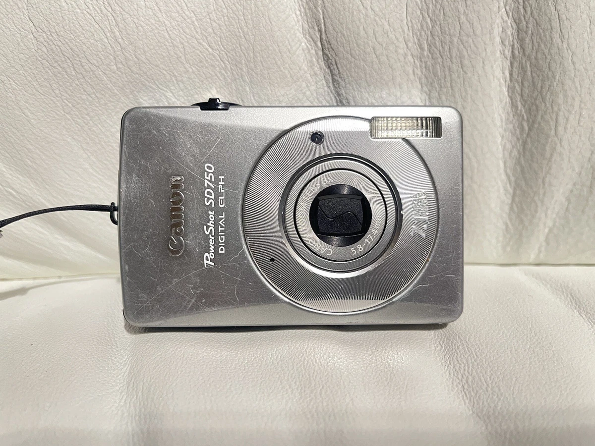 Canon PowerShot SD750 Digital ELPH 7.1MP Digital Camera Silver With