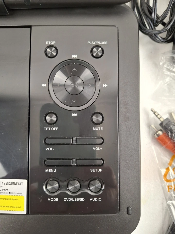 DBPOWER MK101 10.5 inch DVD Player with Rechargeable Battery - Image 2 of 4