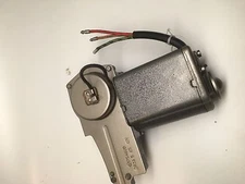 LUCAS 2-SPEED AUSTIN HEALEY 3000 TRIUMPH TR4 WIPER MOTOR 1963-65 75456 REBUILT