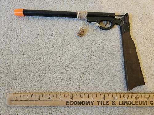 VINTAGE MARX TOY POP CORK RIFLE GUN 17" WORKING MECHANISM *COULD NOT SEE MARKING