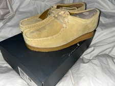 Clarks Originals Wallabee Maple Suede Beige Crepe Sole Shoes Women s Sz 9.5M