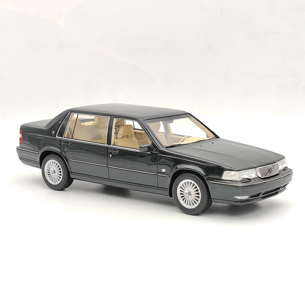DNA 1/18 ボルボ S90 1998 (ダークブルー) DNA Collectibles 1/18 Volvo S90 Royal Level 3 1998 Green