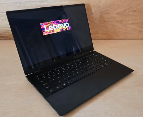 Lenovo Yoga 9 14ITL5 Laptop 16GB 500 GB SSD UHD touch screen backlit keyboard