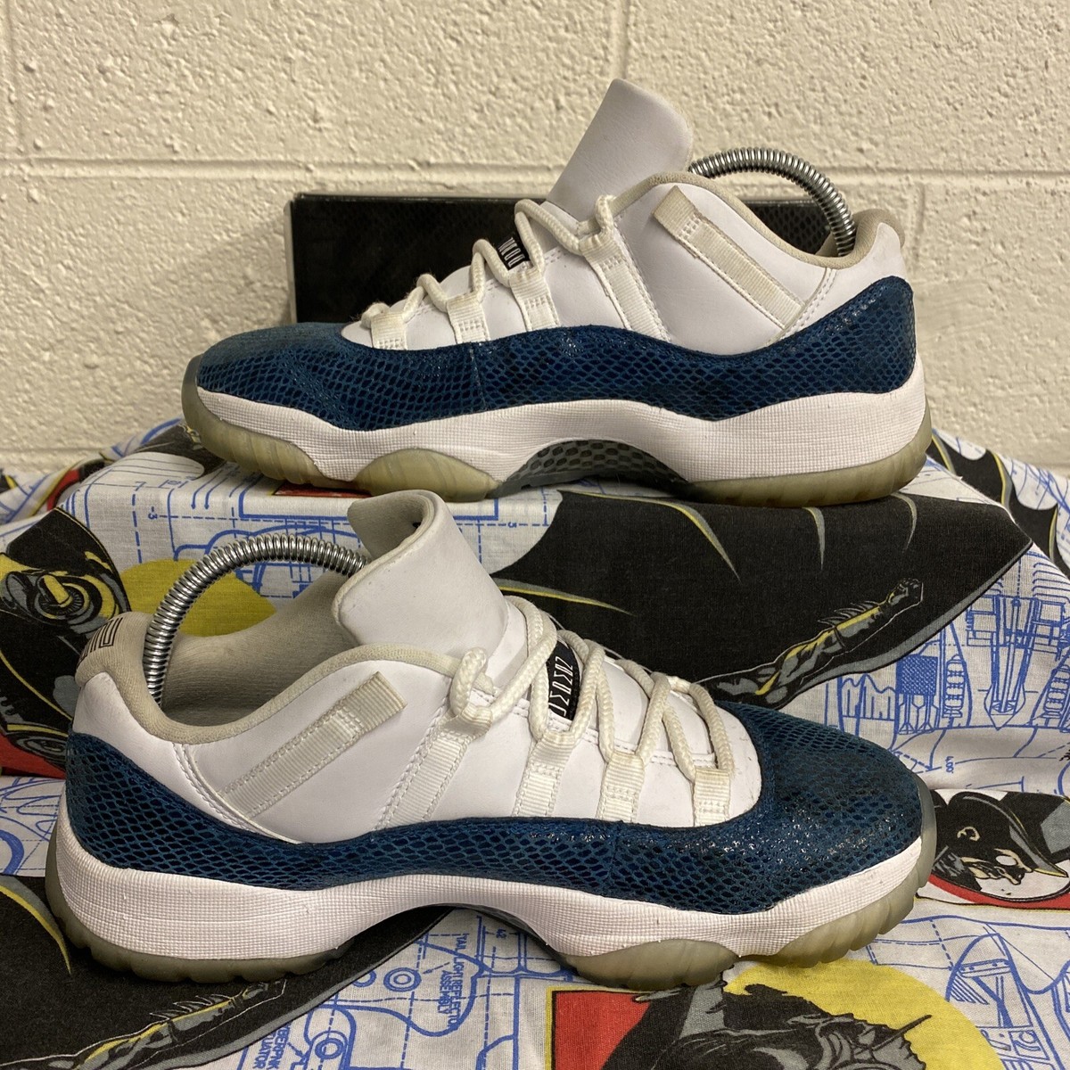 Nike Air Jordan 11 XI Retro Low Navy Snakeskin 2019 Size 8.5
