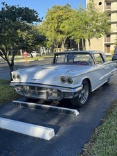 1960 Ford Thunderbird Hardtop - AMT Dealer Promo Friction Model - Silver 1/25