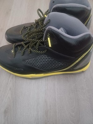 Nike yellow and black Jordan Basketball Men s Shoes size 12