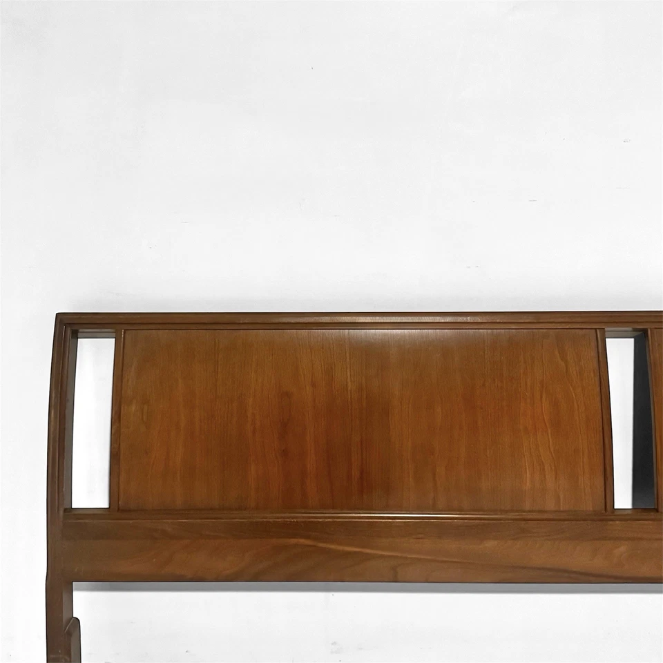 Cabecero MCM Nogal Curvo King Size Mediados de Siglo Moderno Cama Madera (John Stuart) Foto 3 de 4