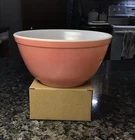 VINTAGE PYREX MIXING BOWL Pink 🩷 402 Nesting 1.5 Quart NICE & GLOSSY RARE NICE