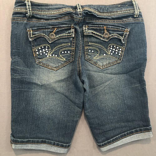 Pantalones cortos de mezclilla para mujer Rue 21 talla 1/2 28x9 bordados de estrás enredado - Imagen 10 de 10