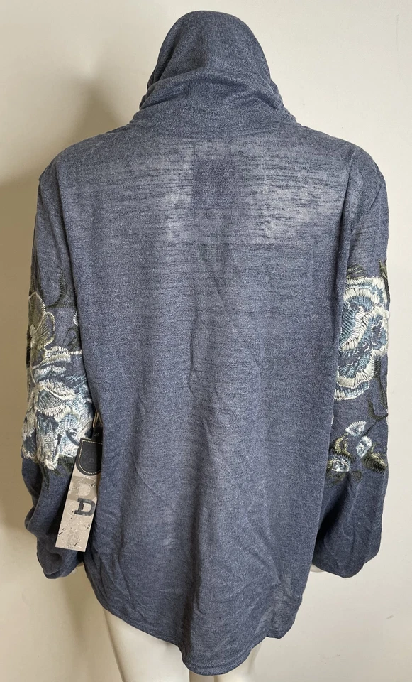 Double D Ranch Cutting Garden Top Blue Indigo 1X NWT Embroidered Flowers - Image 3 of 4