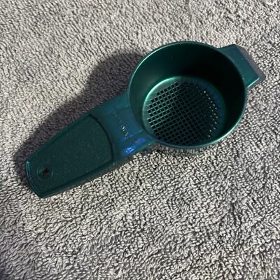 Tupperware Mini Sifter / Tea Strainer