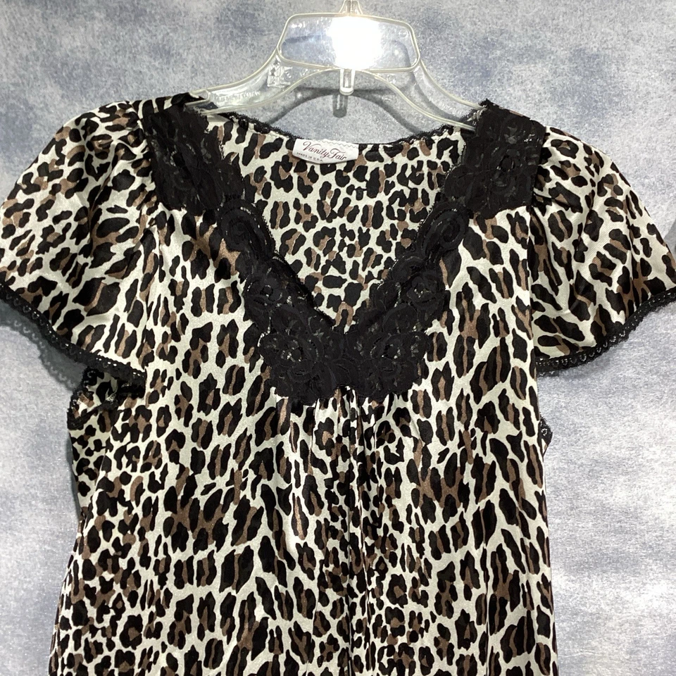 De Colección Vanity Fair Animal Print Camisón Vestido y Bata EE. UU. 100% Nylon Mediano Juego de 2 Piezas Foto 2 de 4